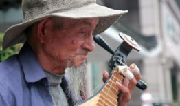 老人91岁开直播,展现银发族新风采